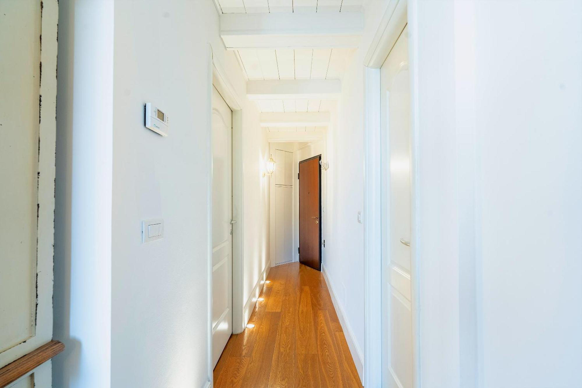 Genteel Scarlatti Apartment *